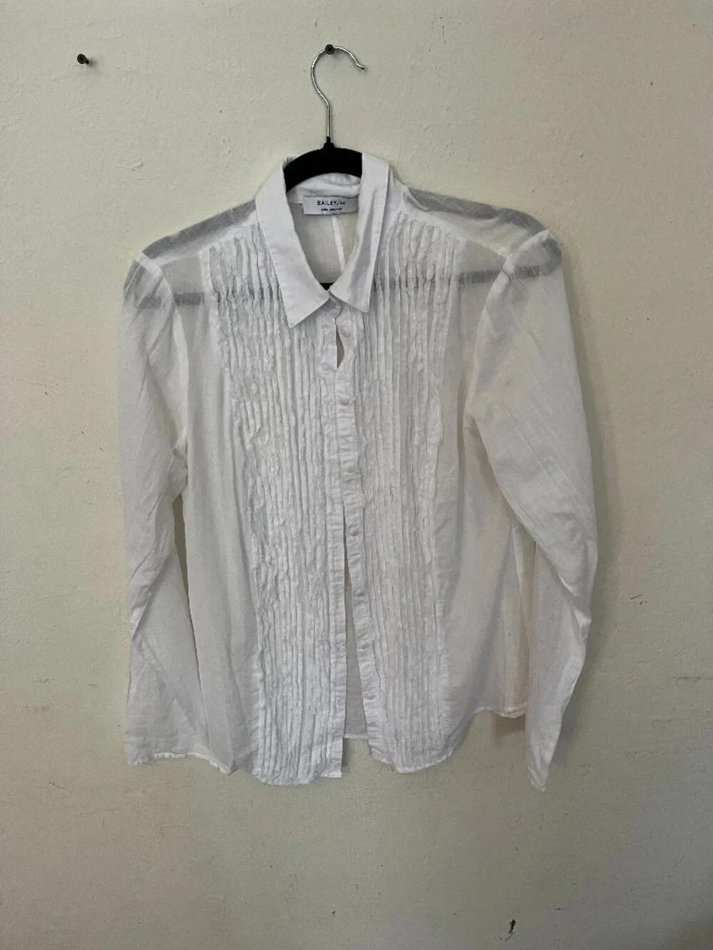 Bailey 44 White Pleated Front Dress Shirt
